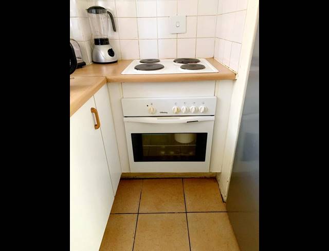 2 BEDROOM APARTMENT FOR SALE IN DIE HOEWES